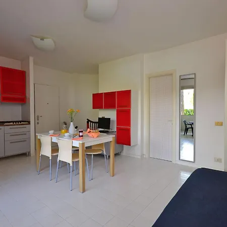 Ideal Equipped Retreat With Pool